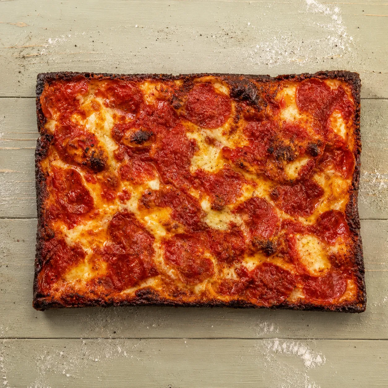 Detroit Style mit Lievito Madre, 48 Stunden